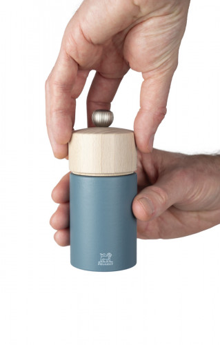 Moulin à poivre droit bleu Ø 5,2 cm 5,2x5,2x12 cm Boreal Peugeot Saveurs